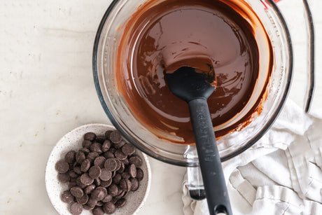 How to temper chocolate (microwave, double boiler, sous vide!)
